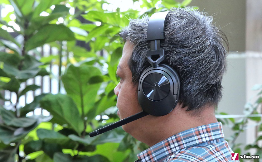 Trải nghiệm tai nghe không dây Corsair HS55 Wireless Core Hinh-10