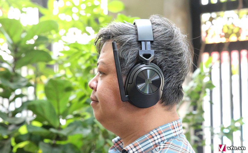 Trải nghiệm tai nghe không dây Corsair HS55 Wireless Core Hinh-9