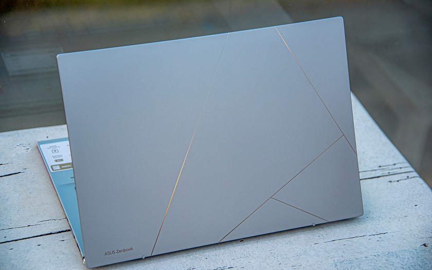 Zenbook-14-OLED-UX3402V---hinh-2.jpg