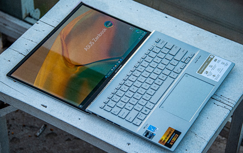 Zenbook-14-OLED-UX3402V---hinh-5.jpg
