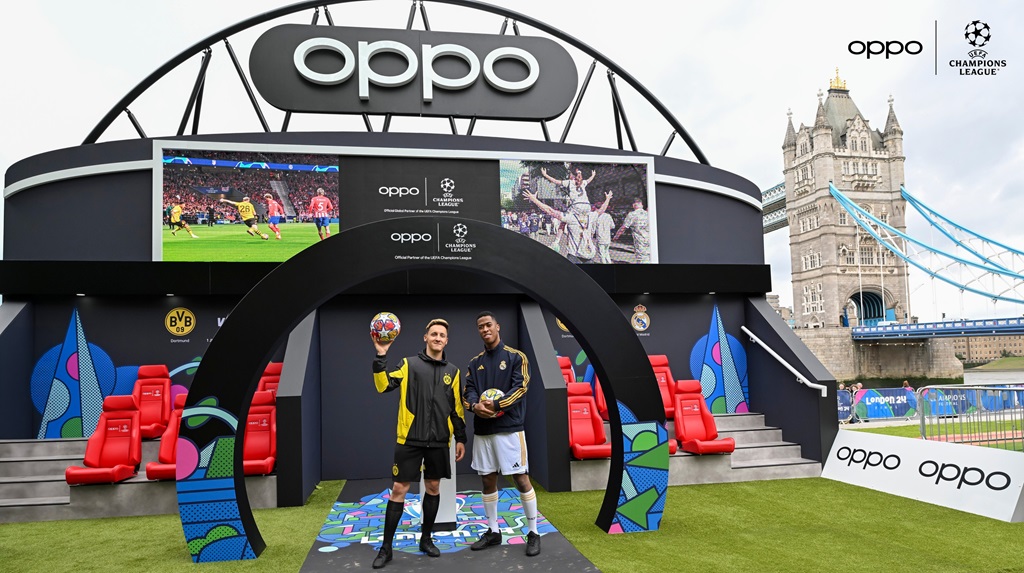 OPPO-Booth-at-the-Champions-Festival.jpg