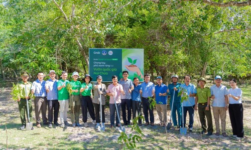 Le-khoi-dong-Trien-khai-du-an-trong-rung-GrabForGood-Forest-tai-tinh-Ninh-Thuan.jpg