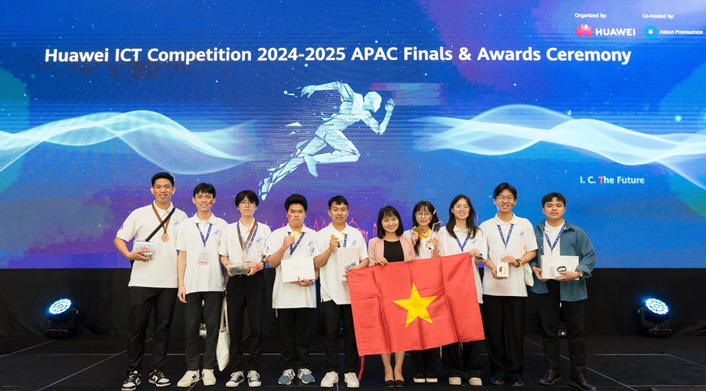 Doi-Viet-Nam-dai-thang-voi-3-giai-thuong-tai-vong-thi-khu-vuc-cuoc-thi-Huawei-ICT-Competition-2024---2025-tai-Malaysia.jpg