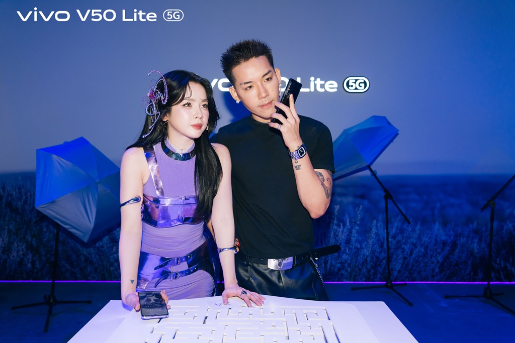 Hinh-anh-tai-su-kien-vivo-V50-Lite-4G-va-5G.jpg