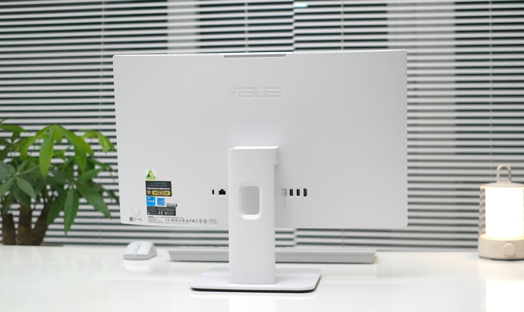 ASUS-V440-hinh-2.jpg
